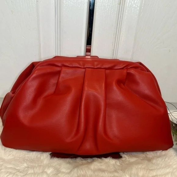 BADGLEY MISCHKA LOGO CROSSBODY BAG RED NEW WITH TAGS - Picture 6 of 14